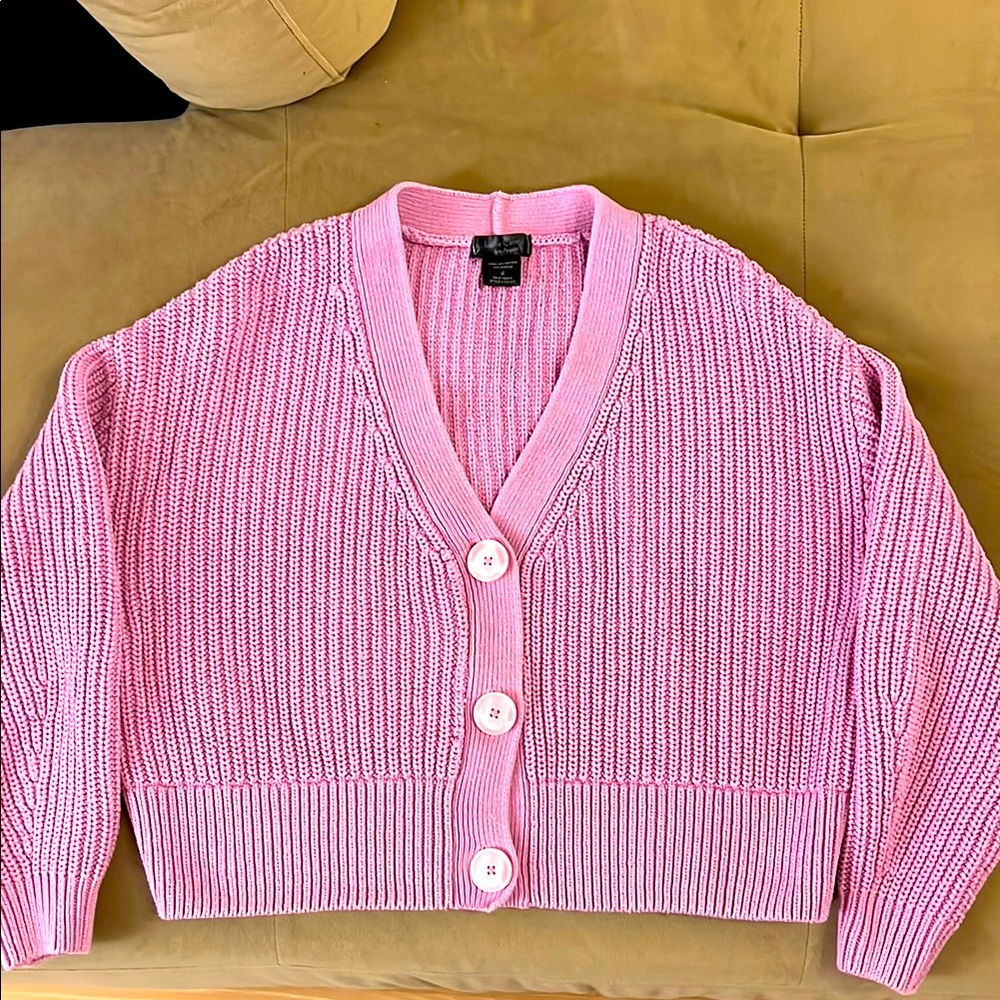 Chic Pink V-Neck Cardigan Sweater